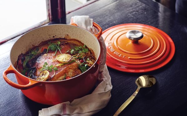 Le Creuset Enameled Cast Iron Signature Round Dutch Oven